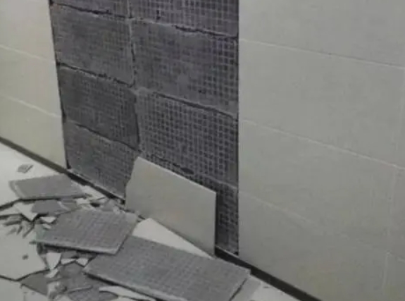 边坝瓷砖空鼓维修公司分享下边坝墙砖松动维修的知识